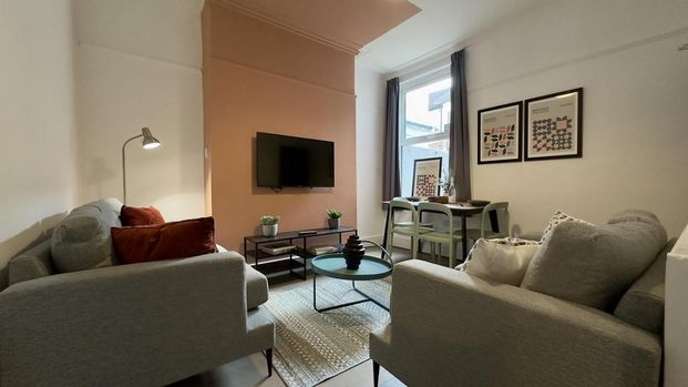 4 bedroom house to rent - Photo 1