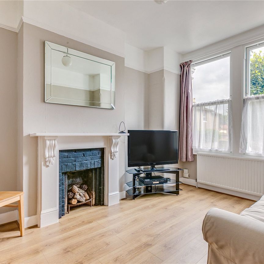 Charlmont Road, Tooting, SW17, London - Photo 1