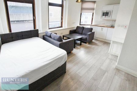 1 bedroom Flat To Let - Photo 4