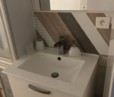 Location Appartement 1 pièce 29m² LA ROCHE CHALAIS 24490 - Photo 6