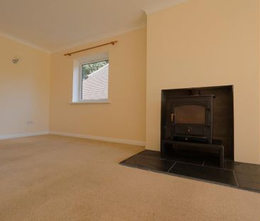 5 bedroom detached house to rent - Photo 3