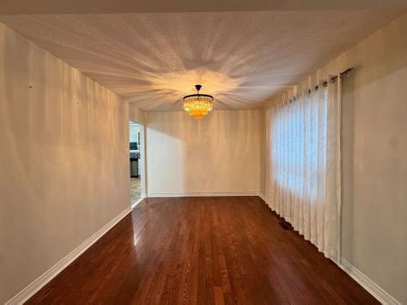 For Lease - 13 Spring Street, Whitchurch-Stouffville, Ontario - Photo 5