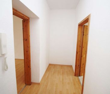 großzügige 1-Zi-Wohnung mit separater Küche, Badewanne, Laminat - Photo 5