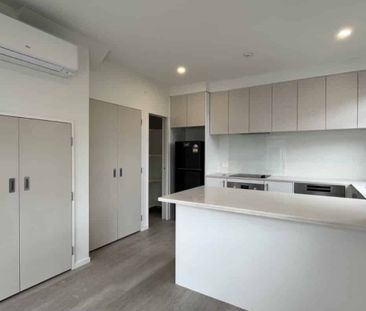 Te Atatu Peninsula, 2 bedrooms - Photo 2