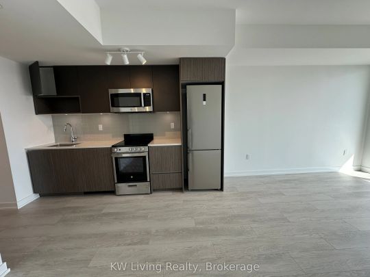 801 The Queensway #612 - Photo 1