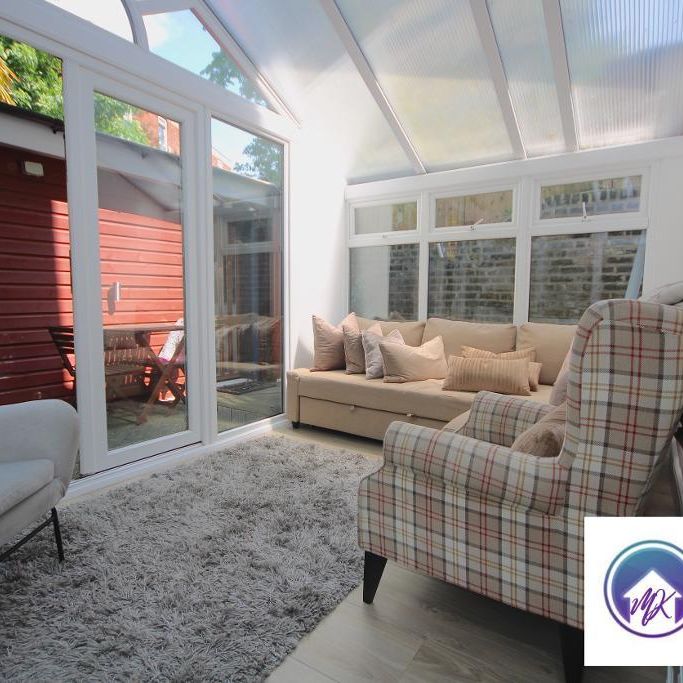 1 Bedroom Room in Flat Share To Rent - Photo 1