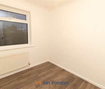 2 Bedroom Flat - Ground Floor - Photo 3