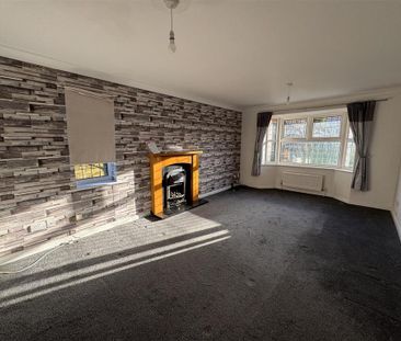 4 bedroom detached house to rent - Photo 2