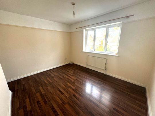 Rayners Gardens, Southampton - Photo 1