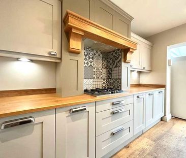 Henley Road, Caversham, Reading, Berkshire, RG4 - Photo 1