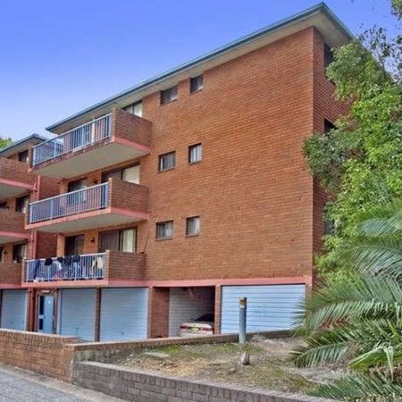 12 Month Lease Only, Close to Schools and Resturants - Photo 4