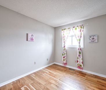 For Lease - 540 Bluesky Crescent, Mississauga, Ontario - Photo 6