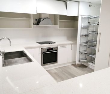 Modern 2 Bedroom Granny at Baulkham Hills - Photo 3