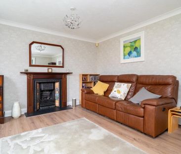 4 bedroom detached house to rent - Photo 4