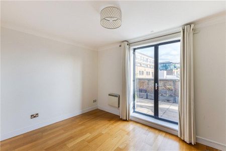 3 bedroom flat to rent - Photo 5