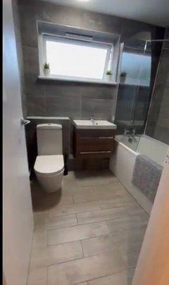 5 bedroom flat share to rent - Photo 1