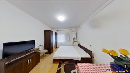 TUR 3D! Garsoniera practica,Central: vis-a-vis de Universita - Fotografie 3