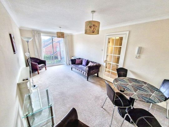 2 bed apartment to rent in NE2 - Photo 1