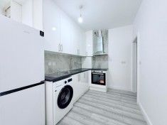 2 bed Apartment for Rent - Photo 3