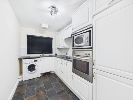 1 bedroom flat to rent - Photo 2