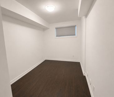 For Lease - 196 Pine Grove Road, Vaughan, Ontario - Photo 5