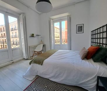 Calle del Divino Pastor, Madrid, Community of Madrid 28004 - Photo 6