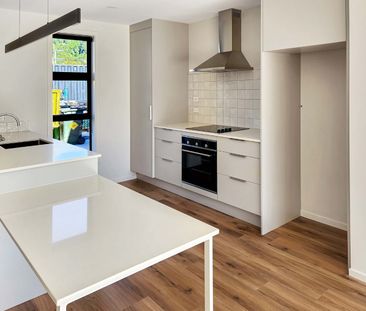 Wainuiomata, 2 bedrooms with Carpark - Photo 4