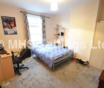 3 Bedroom Mid Terraced House for rent in Graham Grove - Photo 5