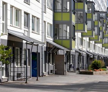 Hammarkulletorget 35 - Photo 1