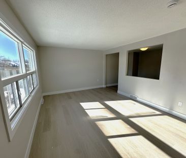 For Lease - 107 Endicott Terrace Unit# B, Welland, Ontario - Photo 2