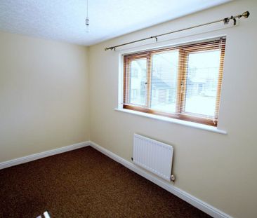 Semi Detached in Berkeley Grange, Off Newtown Road - Photo 1