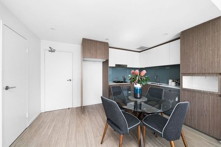 Perfectly Positioned Modern Two-Bedroom Apartment - Photo 2