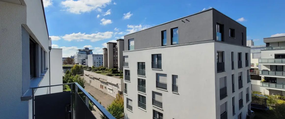 Ruhige 4,5-Zimmer-Wohnung mit Balkon und Tiefgaragenstellplatz im Zentrum Sindelfingens - Foto 1