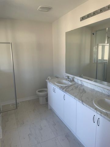 For Lease - 16 Tamworth Terrace, Barrie, Ontario - Photo 3