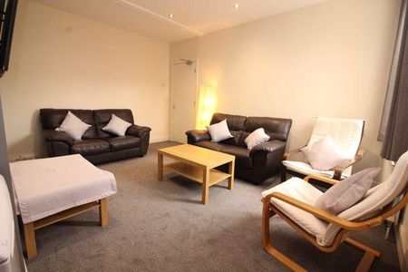 5 bedroom maisonette to rent - Photo 2