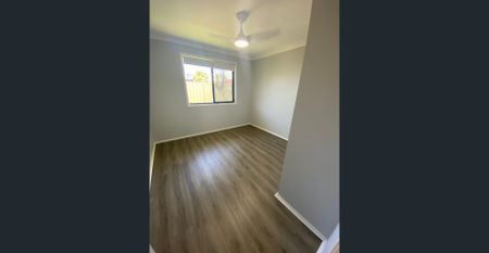 Low Maintenance, Convenient To Shops and M1 - Photo 3