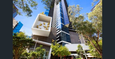 Iconic Tower - Sky High Sanctuary! - Photo 4