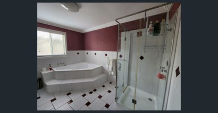 GRAND MODERN LIVING IN GATTON - Photo 5