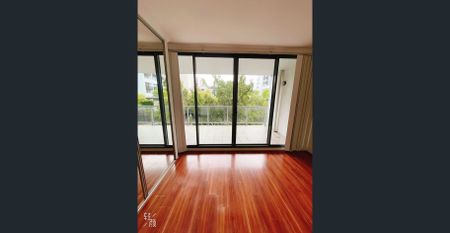 Spacious 2-Bedroom Apartment in the Heart of Zetland – Fully Furnished !CONFIRM THE LEASE TERM IN ADVANCE! - Photo 2