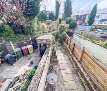Heaton Road, Lostock, Bolton - Photo 1
