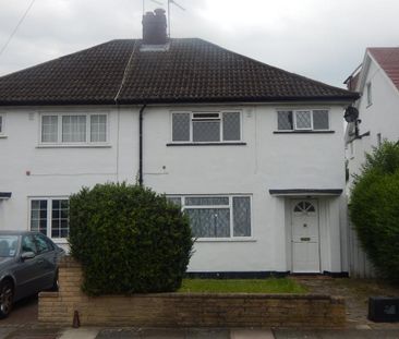 3 bedroom semi-detached house to rent - Photo 4