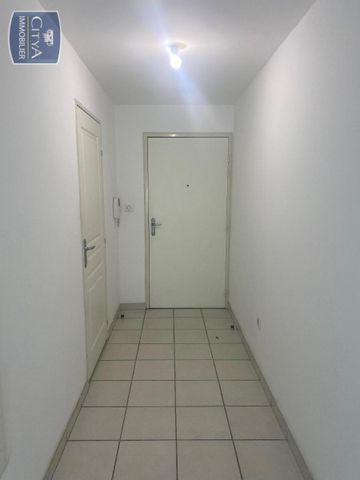 Location Appartement 1 pièce 26m² STE CLOTILDE 97490 - Photo 5