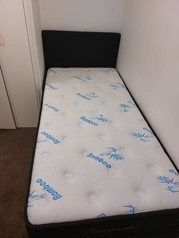 Freshly refurbished! 3 bedroom unit @ HAVARD - Photo 2