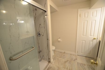 For Lease - 259 Mcnicoll Avenue Unit# Lower Unit Apt, Toronto, Ontario - Photo 4