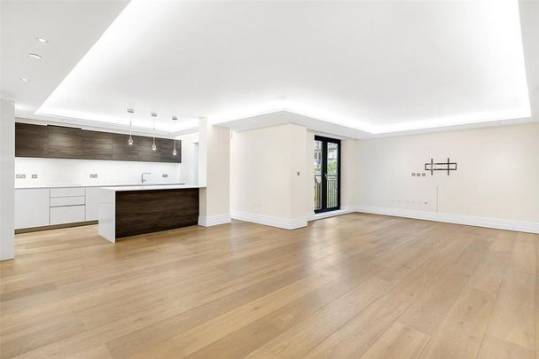 3 bedroom flat to rent - Photo 1