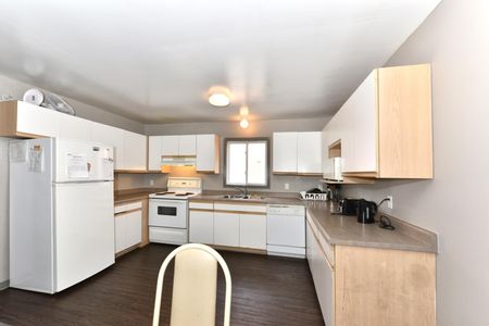 625 Third St. - Photo 4