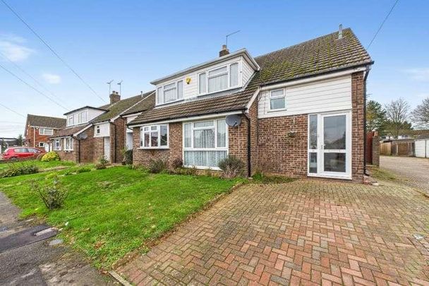 Farmers Way, Maidenhead, Berkshire, SL6 - Photo 1