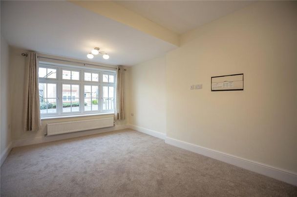 4 bedroom detached house to rent - Photo 1
