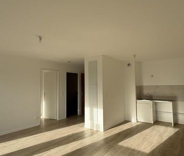 Location Appartement 2 pièces 46m² BONCHAMP LES LAVAL 53960 - Photo 1