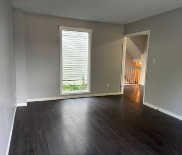 For Lease - 322 Scottsdale Drive, Guelph, Ontario - Photo 6